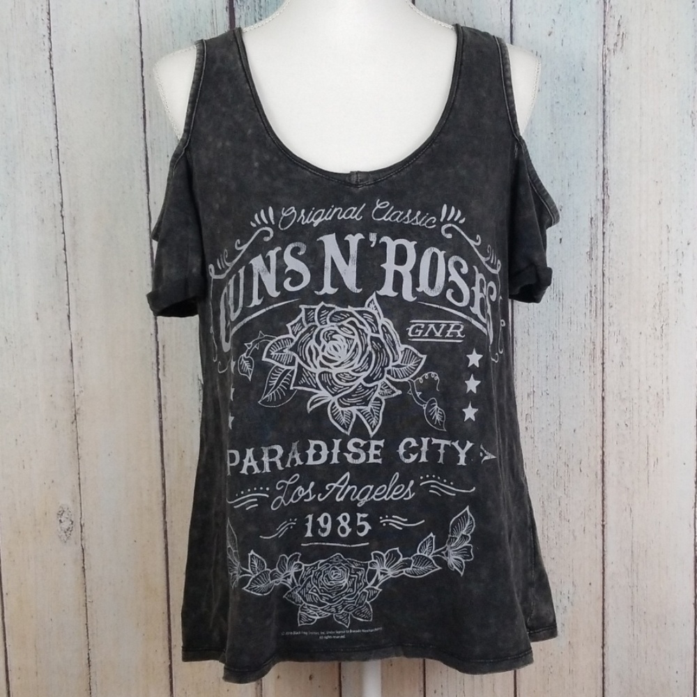 Rock & Republic Cold Shoulder Guns N' Roses tee L